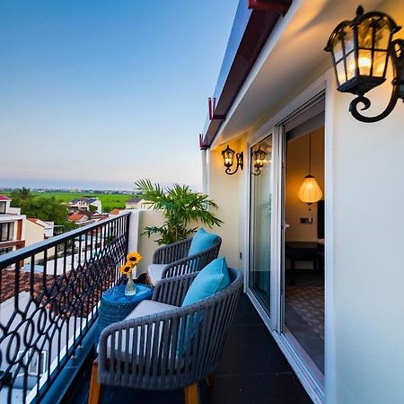 Hoi An Merrily De Art Hotel Exterior photo