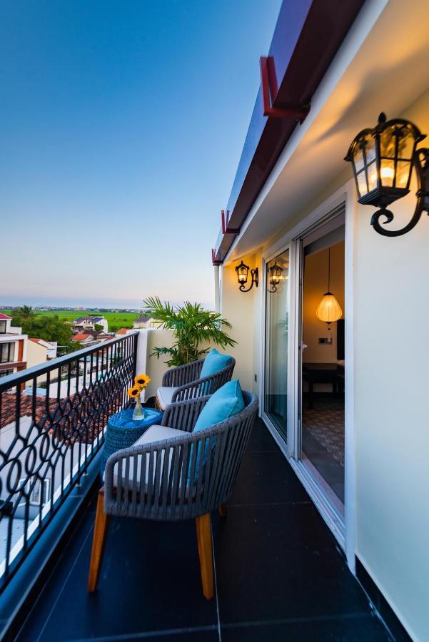 Hoi An Merrily De Art Hotel Exterior photo