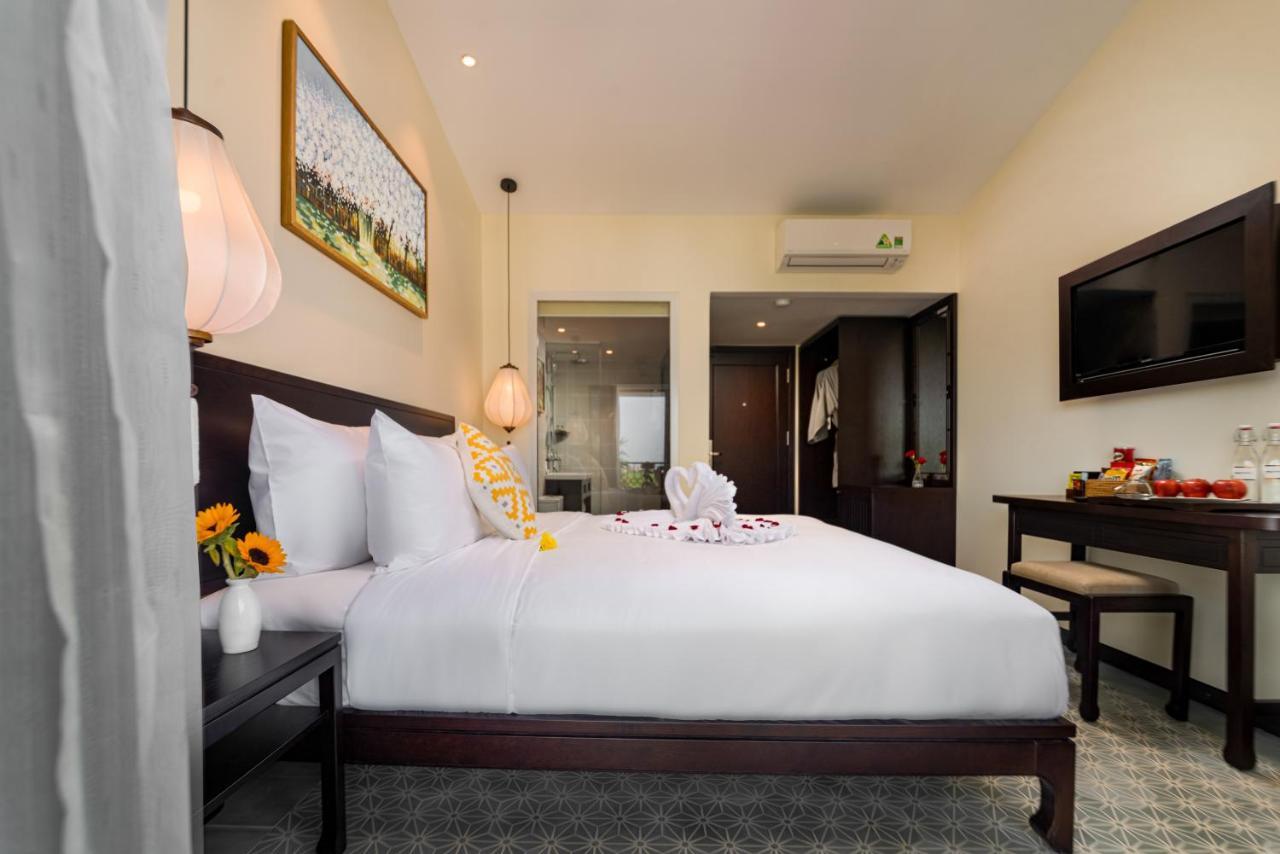 Hoi An Merrily De Art Hotel Exterior photo