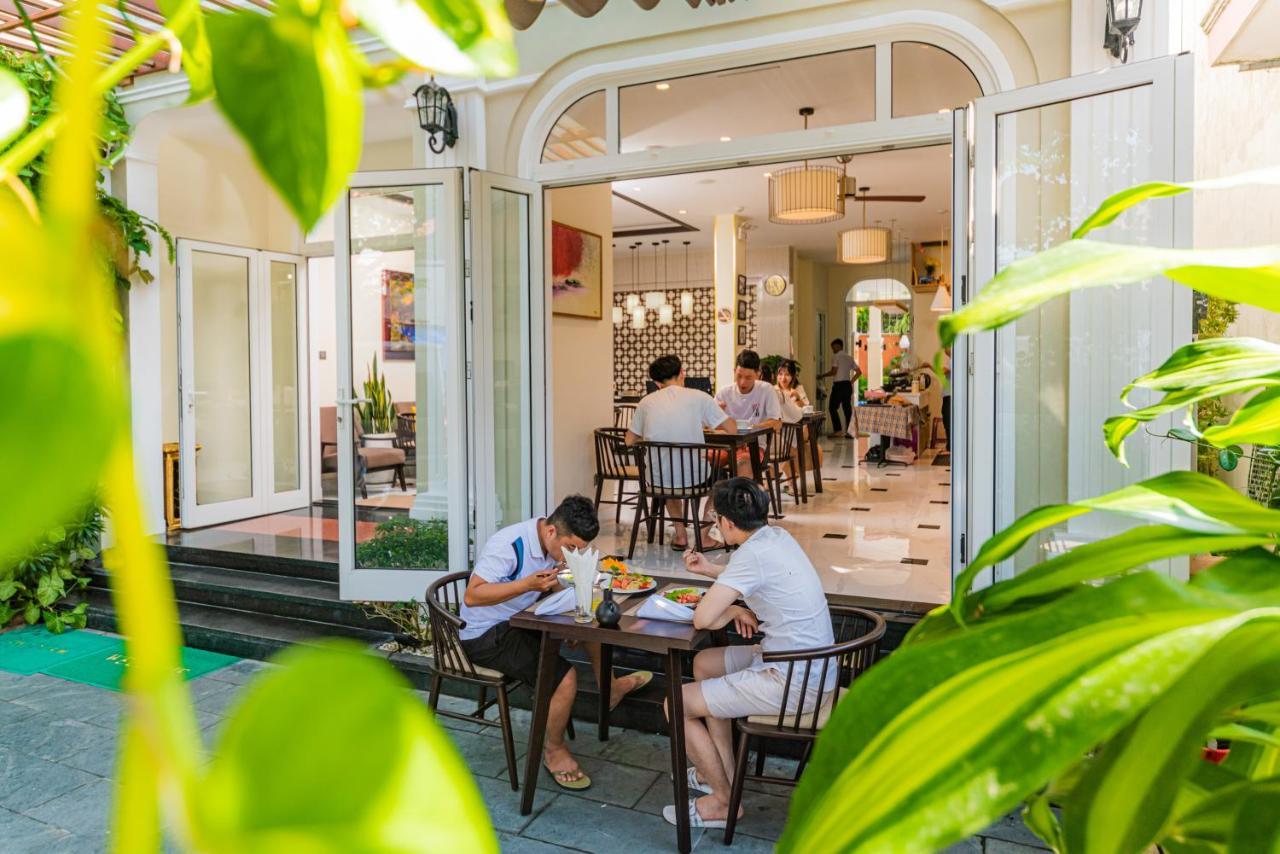 Hoi An Merrily De Art Hotel Exterior photo